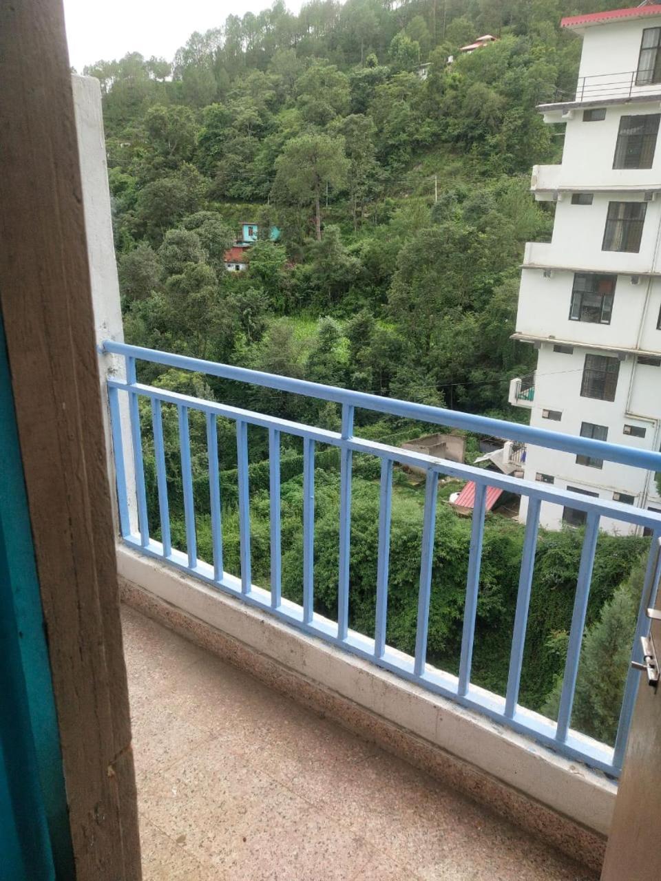 Abuzz Oxfordcaps Chanakya Hostel Solan Buitenkant foto